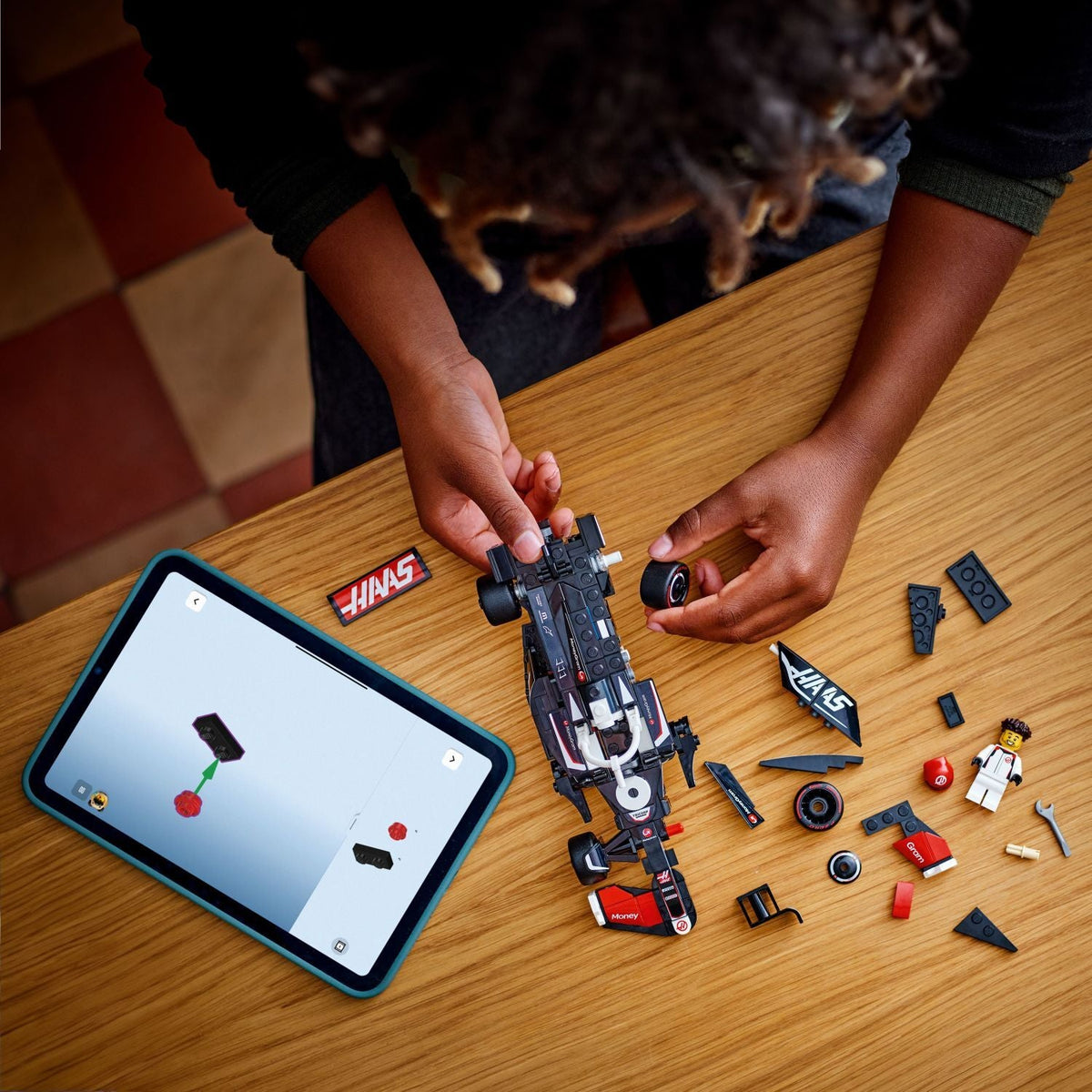 LEGO Speed Champions: MoneyGram Haas F1® Team VF-24 Race Car